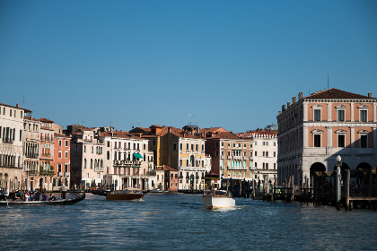 如何顺利进入noyacg官网并进行下载指南