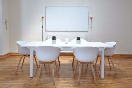 探索DeepNude在线：如何安全使用与潜在风险